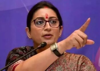हनुमान बनकर कांग्रेस की लंका में आग लगानी है……केंद्रीय मंत्री स्मृति ईरानी का राहुल गांधी पर तंज