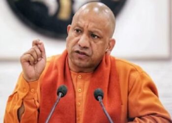 सीएम योगी का राहुल गांधी पर निशाना, बोले- मुगल सम्राटों के अत्याचारों पर भी बात करें