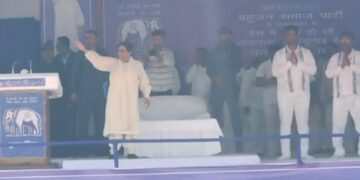 चुनावी बांड के जरिए धन्नासेठों से लिए खरबों रुपये, सपा-कांग्रेस पर मायावती का सीधा हमला