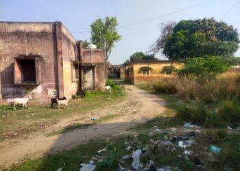 आजादी के बाद का पहला निर्मित चिकित्सालय अपने बर्बादी पर बहा रहा है आंसू