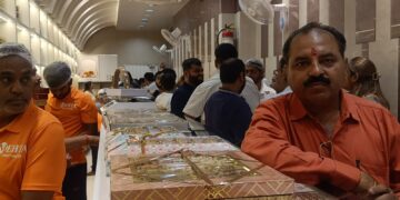 बीजेपी लखनऊ महानगर अध्यक्ष ने किया मेहता स्वीट हाउस का उद्घाटन