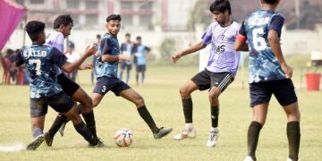 डा. जगदीश गाँधी मेमोरियल फुटबाल टूर्नामेन्ट के फाइनल मेंलामार्टिनियर कालेज एवं ए आर जयपुरिया स्कूल आमने-सामने