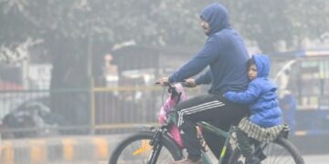 दिल्ली में 9 डिग्री तक गिरा पारा, इन राज्यों में बारिश बनेगी आफत, यूपी में कैसा रहेगा मौसम का हाल