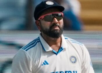 रोहित शर्मा की पत्नी रितिका के कमेंट ने बढ़ाई हलचल- क्या ऑस्ट्रेलिया नहीं जाएंगे भारतीय कप्तान?