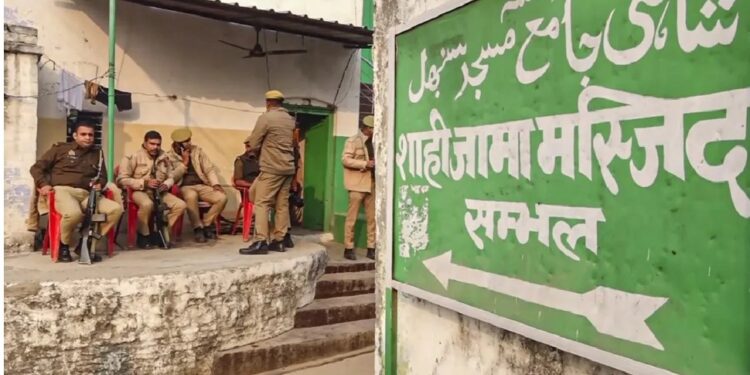 सपा का 15 सदस्यीय प्रतिनिधिमंडल कल जाएगा सम्भल, लोगों से बात करके अखिलेश को सौंपेगा रिपोर्ट