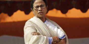 ममता बनर्जी ने बांग्लादेश की हालत पर जताई चिंता, संयुक्त राष्ट्र से मदद लेने की अपील की