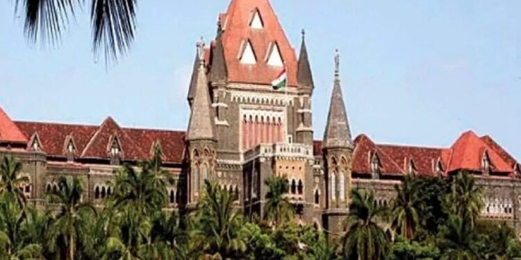 महाराष्ट्र में अवैध बैनर-होर्डिंग को स्थिति भयावह: हाई कोर्ट