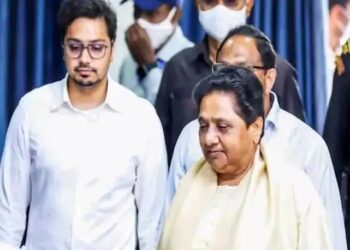 मायावती के भतीजे ने राहुल और प्रियंका गांधी पर साधा निशाना, कह दी इतनी बड़ी बात की…