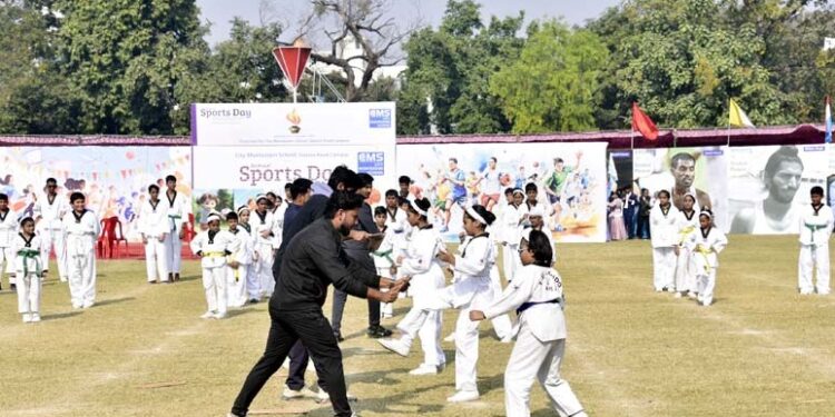 सी.एम.एस. स्टेशन रोड द्वारा ‘वार्षिक खेलकूद समारोह’ का भव्य आयोजन