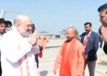 महाकुंभ : गृहमंत्री अमित शाह पहुंचे प्रयागराज, मुख्यमंत्री योगी समेत कई नेताओं ने किया स्वागत