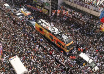तमिलनाडु करूर हादसा, महिलाओं और बच्चों समेत 39 की जान गई, यूपी के नेताओं ने दी श्रद्धांजलि