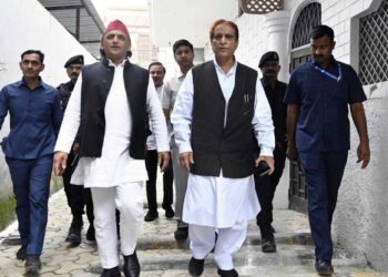 सीतापुर जेल से रिहाई के बाद अखिलेश यादव ने आजम खान को दी बड़ी जिम्मेदारी, बनेंगे बिहार चुनाव में स्टार प्रचारक