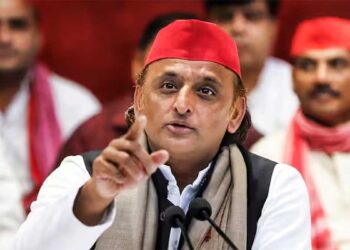 अखिलेश यादव का हमला, अगर एनकाउंटर से कानून-व्यवस्था सुधरती है, तो अखिलेश दुबे का एनकाउंटर क्यों नहीं हुआ?