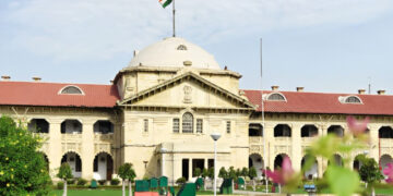 यूपी के स्कूलों पर इलाहाबाद हाईकोर्ट सख्त, शिक्षकों की समयपालन पर बनेगा सख्त सिस्टम, सरकार से रिपोर्ट तलब