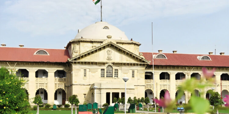 यूपी के स्कूलों पर इलाहाबाद हाईकोर्ट सख्त, शिक्षकों की समयपालन पर बनेगा सख्त सिस्टम, सरकार से रिपोर्ट तलब