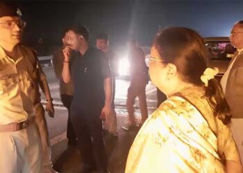 सड़क हादसे में बाल-बाल बचीं मंत्री बेबी रानी मौर्य, आगरा-लखनऊ एक्सप्रेसवे पर ट्रक से टकराई फॉर्च्यूनर
