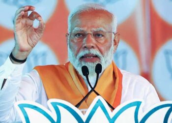 लालटेन युग वाले बिहार को नहीं दे पाएंगे बिजली, मुजफ्फरपुर में पीएम मोदी का RJD पर करारा तंज