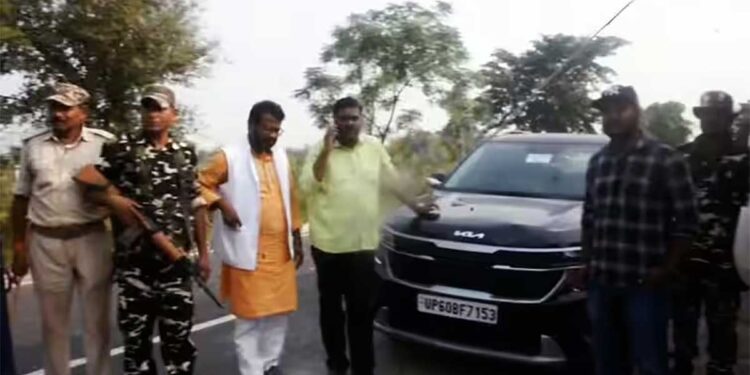 बिहार में चुनावी हंगामा, बीयर के साथ BJP के पूर्व विधायक धनंजय कन्नौजिया गिरफ्तार, SSB ने कार जब्त की