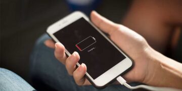 Airplane Mode, ऑन करने से सच में फोन चार्ज होता है तेज़, जानिए इस छुपे टेक्निकल राज़ के पीछे की सच्चाई