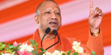 दिवाली से पहले योगी सरकार का बड़ा तोहफा, 8 लाख कर्मचारियों को मिलेगा बोनस