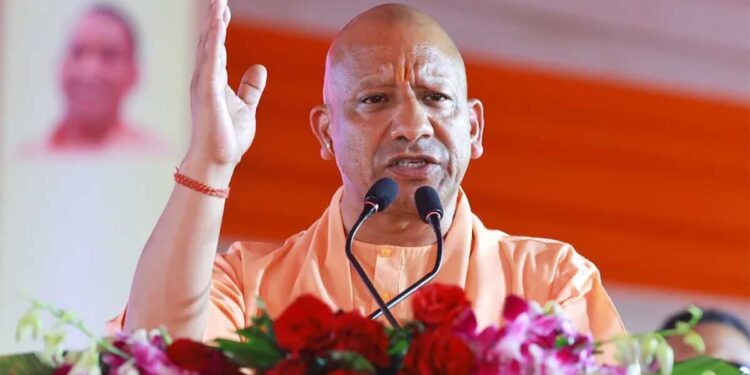 योगी आदित्यनाथ का आरजेडी पर तीखा प्रहार, जो पशुओं का चारा खा जाए, वह मनुष्य का हक भी डकार जाता है