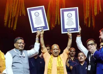 अयोध्या दीपोत्सव 2025, 26 लाख दीपों से जगमग हुई रामनगरी, बने दो गिनीज वर्ल्ड रिकॉर्ड