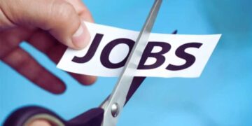 AI नहीं असली कारण कुछ और, HR ने बताया क्यों हो रही हैं कंपनियों में लगातार छंटनियां