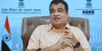 मैं क्यों गाली खाऊं?, नितिन गडकरी का बड़ा ऐलान, अब हर सड़क पर लगेगा QR कोड, जनता जान सकेगी किसकी है जिम्मेदारी