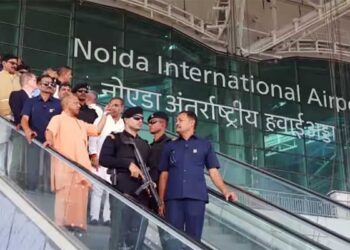 नोएडा इंटरनेशनल एयरपोर्ट बना उत्तर प्रदेश के विकास का नया प्रतीक, सीएम योगी ने किया निरीक्षण