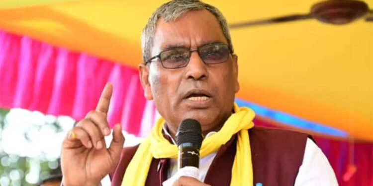 A फॉर अखिलेश, D फॉर डिंपल और P फॉर परिवार, ओम प्रकाश राजभर का सपा की पीडीए पाठशाला पर तंज