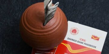 पोस्ट ऑफिस की मंथली इनकम स्कीम, सिर्फ एक बार निवेश और हर महीने पाएं 9,000 रुपए तक