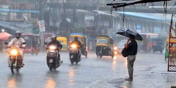 Cyclone Mountha Effect in UP, यूपी में चक्रवाती तूफान मोंथा का कहर, 31 जिलों में भारी बारिश और तेज हवाओं का अलर्ट जारी