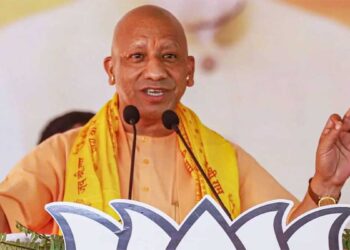 दिवाली से पहले योगी सरकार का बड़ा तोहफा, यूपी के 14.82 लाख कर्मचारियों को मिलेगा बोनस, जानें किसे होगा फायदा