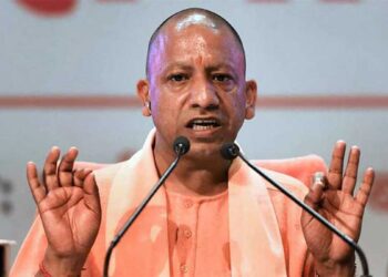 Lucknow News: गन्ना किसानों को योगी सरकार का बड़ा तोहफा, ₹30 प्रति क्विंटल बढ़ा गन्ना मूल्य, किसानों की आय में जबरदस्त बढ़ोतरी
