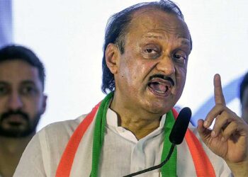 'आपके पास वोट है, मेरे पास फंड', डिप्टी CM अजित पवार के बयान से महाराष्ट्र में सियासी हलचल तेज, विपक्ष ने बताया धमकी