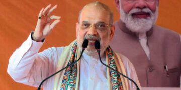 सेना के जवानों की जाति-धर्म पूछने पर राहुल गांधी को आनी चाहिए शर्म, बिहार में गरजे अमित शाह