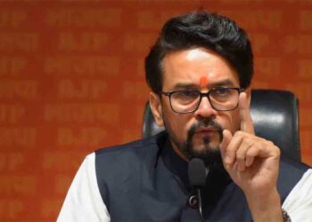 अनुराग ठाकुर ने नए लेबर कोड्स को बताया ऐतिहासिक, बोले- मजदूरों को मिलेगी सुरक्षा की गारंटी और समय पर वेतन