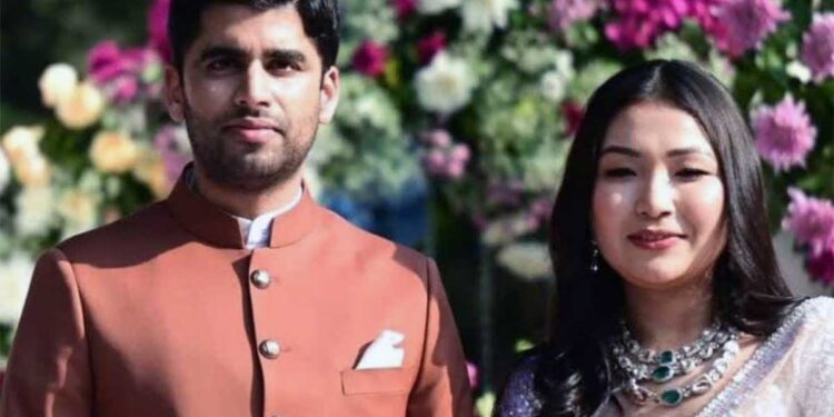 दुल्हन सी सजने को तैयार है सैफई, मुलायम परिवार में फिर बजेगी शहनाई, अखिलेश यादव के भाई आर्यन की है शादी