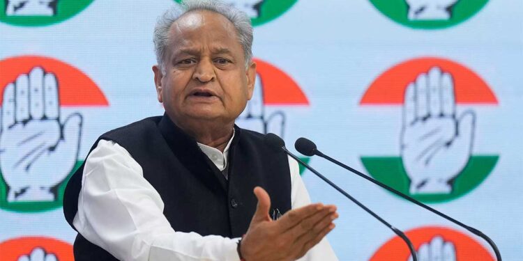 परिसीमन पर भड़के अशोक गहलोत, कहा BJP ने माइनॉरिटी सीटों पर किया मनमाना खेल, बताया दादागिरी का उदाहरण