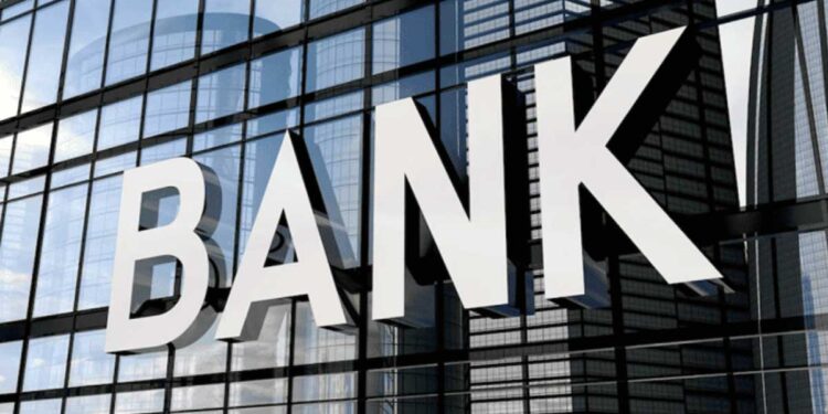 बैंकिंग सेक्टर में बड़ा बदलाव, सरकार तैयार कर रही मेगा मर्जर प्लान, देश में रह जाएंगे सिर्फ 4 सरकारी बैंक