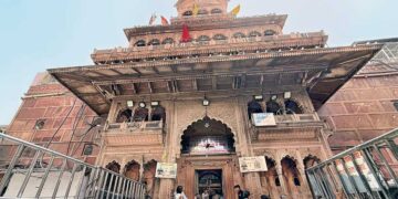 श्री बांके बिहारी मंदिर के अब घर बैठे होंगे दर्शन, जल्द शुरू होगी लाइव स्ट्रीमिंग, कॉरिडोर और अतिक्रमण पर भी हुआ बड़ा फैसला