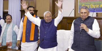 बिहार कैबिनेट पोर्टफोलियो, नीतीश कुमार ने गृह विभाग सम्राट चौधरी को दिया, BJP फ्रंट फुट पर! JDU-BJP में किसे मिला फायदा?