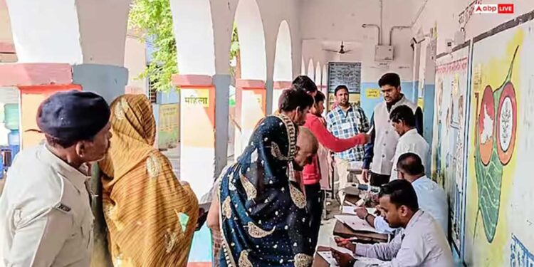 कल होगा बिहार में अंतिम चरण का महासंग्राम, 122 सीटों पर दांव पर दिग्गजों की किस्मत, मतदान से पहले जानें पूरी डिटेल