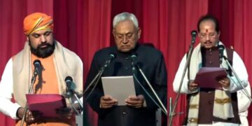 नीतीश कुमार ने 10वीं बार ली बिहार के CM पद की शपथ, सम्राट चौधरी और विजय सिन्हा बने डिप्टी सीएम