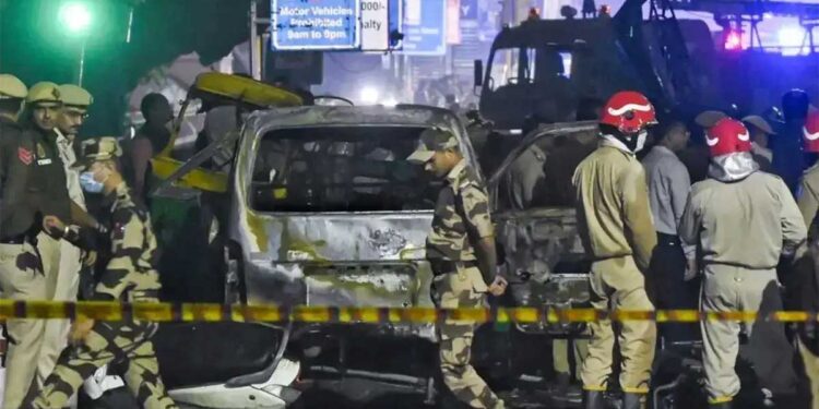 Delhi Blast Case: आतंकी शोएब और आमिर की बढ़ी मुश्किलें, कोर्ट ने NIA रिमांड पर भेजा, खुल सकते हैं कई बड़े राज