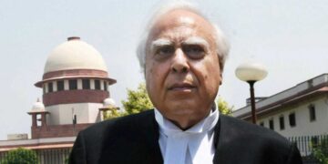 पिता के जन्म का प्रमाण कहां से लाऊं, SIR पर कपिल सिब्बल ने SC में उठाए सवाल