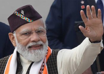 PM मोदी बोले- आत्मनिर्भर भारत का रास्ता वोकल फॉर लोकल से होगा तय, उत्तराखंड को बनाएंगे 'स्पिरिचुअल कैपिटल ऑफ द वर्ल्ड'