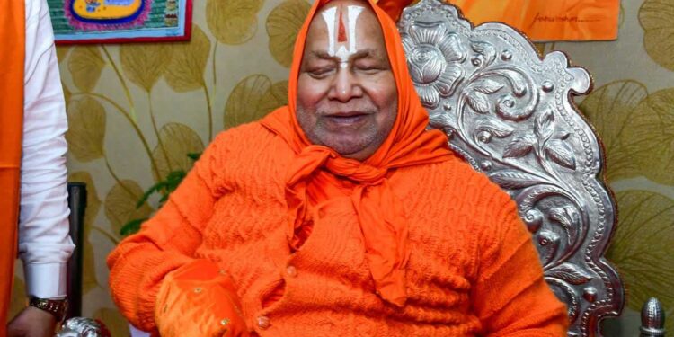 उचित दंड मिला है, बिहार के नतीजों पर जगद्गुरु रामभद्राचार्य का पहला रिएक्शन, समान नागरिक संहिता की मांग