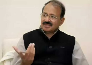 मोदी ने अयूब खान से सीखी मन की बात, कांग्रेस नेता राशिद अल्वी का पीएम पर तीखा तंज, बुर्का बयान पर गिरिराज सिंह को भी घेरा