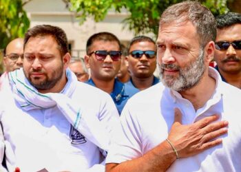 एग्जिट पोल में नया मोड़, Axis My India ने RJD को बताया सबसे बड़ी पार्टी, जानें कैसे बन सकती है महागठबंधन की सरकार?